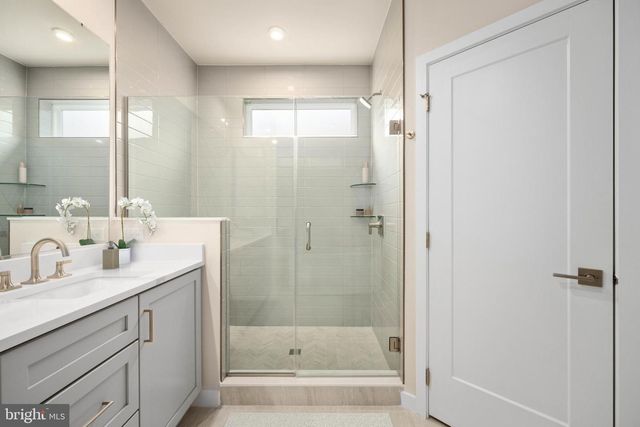 43439 OLD RYAN RD, Ashburn, VA 20148