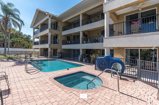 300 CAPRI BOULEVARD 6, Treasure Island, FL 33706