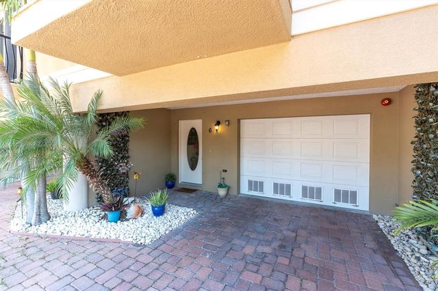 300 CAPRI BOULEVARD 6, Treasure Island, FL 33706