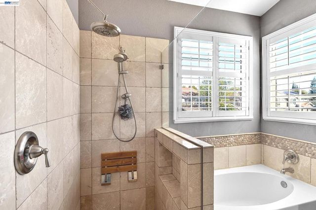 1426 Jayhawk Ln, Livermore, CA 94551