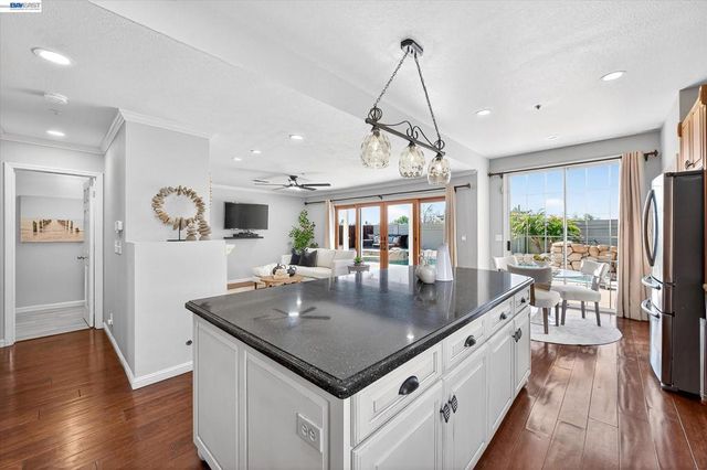 1426 Jayhawk Ln, Livermore, CA 94551