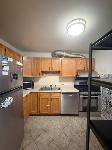 3021 S Michigan Avenue 306, Chicago, IL 60616
