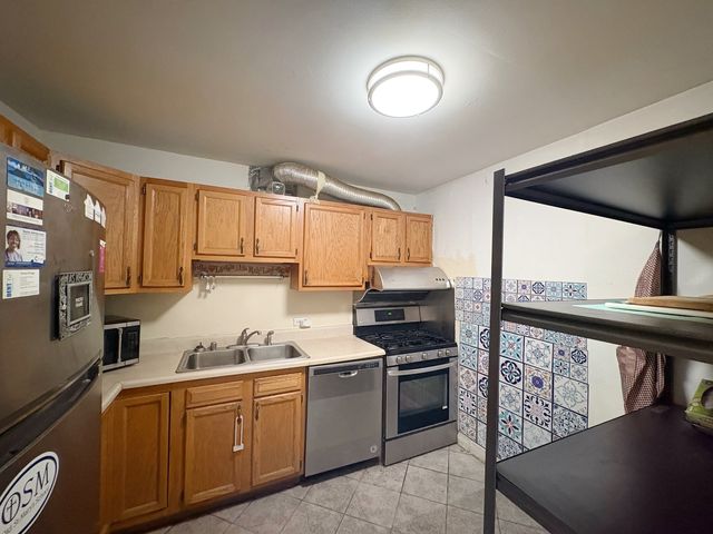 3021 S Michigan Avenue 306, Chicago, IL 60616