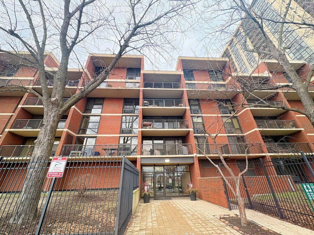 3021 S Michigan Avenue 306, Chicago, IL 60616