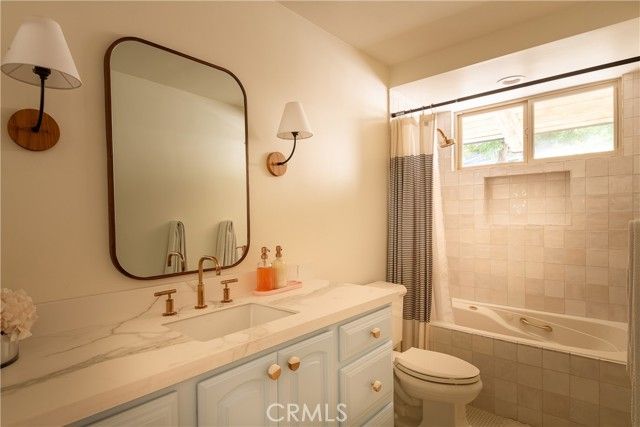 3620 River Farm Drive, Westlake Village, CA 91361