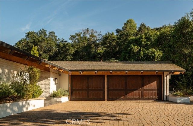 3620 River Farm Drive, Westlake Village, CA 91361