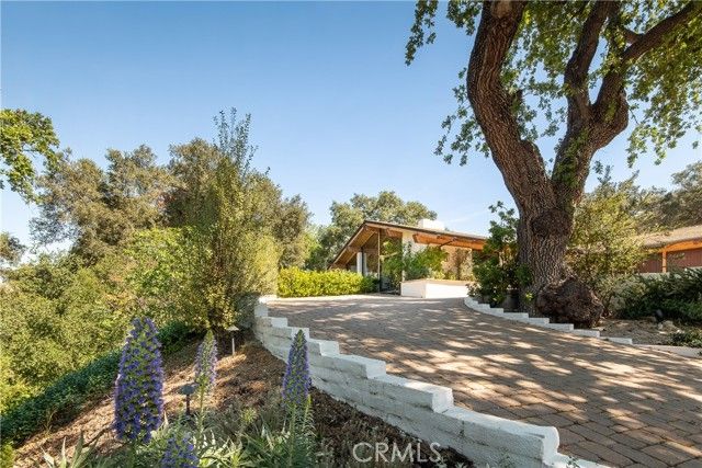 3620 River Farm Drive, Westlake Village, CA 91361
