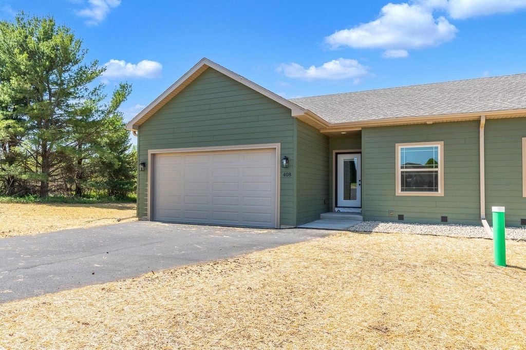 408 mine Road, Baraboo, WI 53913