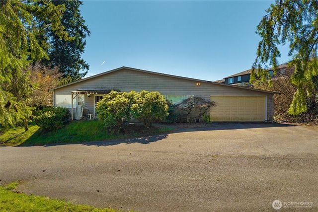 13658 NE 126th Place, Kirkland, WA 98034