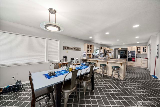 13658 NE 126th Place, Kirkland, WA 98034