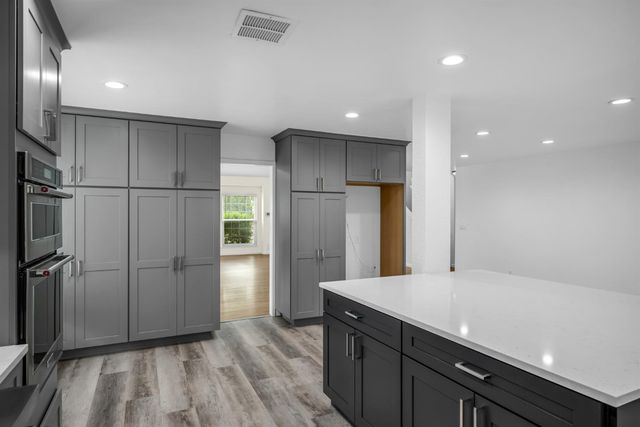 2894 Clemson Dr, Cameron Park, CA 95682