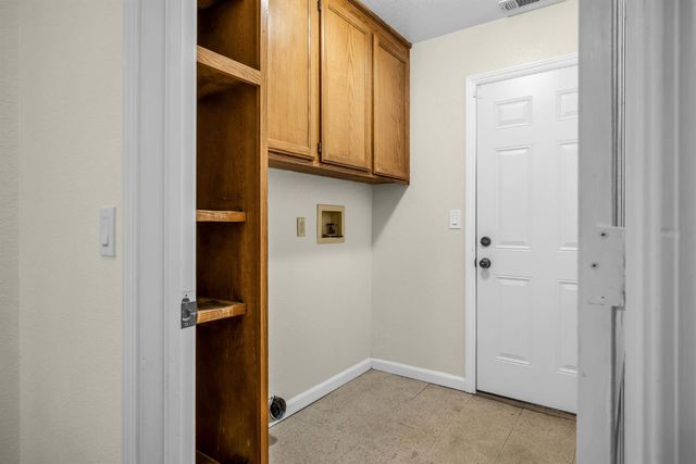 2894 Clemson Dr, Cameron Park, CA 95682