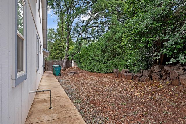 2894 Clemson Dr, Cameron Park, CA 95682