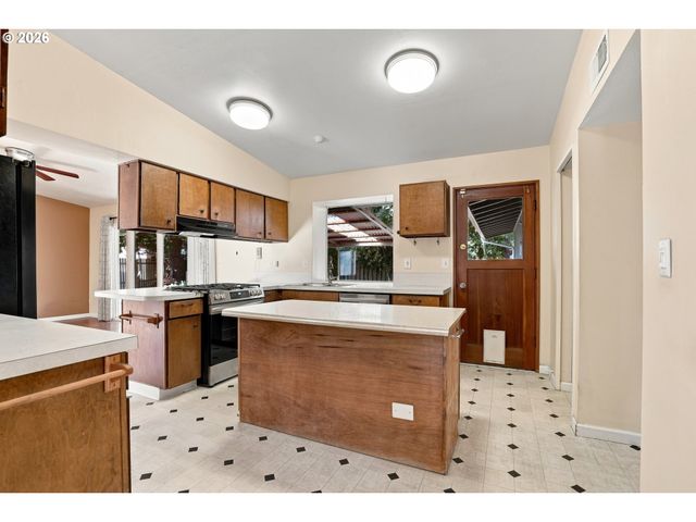11015 Se 54TH Pl, Milwaukie, OR 97222