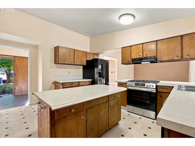 11015 Se 54TH Pl, Milwaukie, OR 97222
