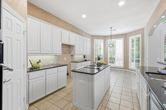 3201 Shadow Wood Circle, Highland Village, TX 75077