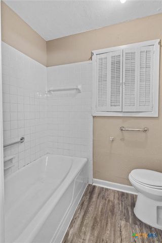 2512 E Airline Road, Victoria, TX 77901