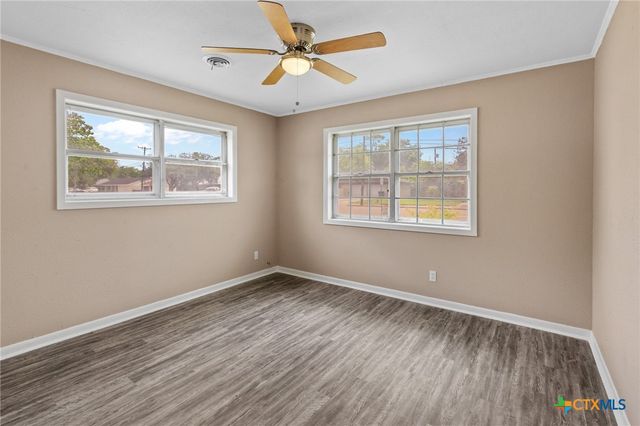 2512 E Airline Road, Victoria, TX 77901