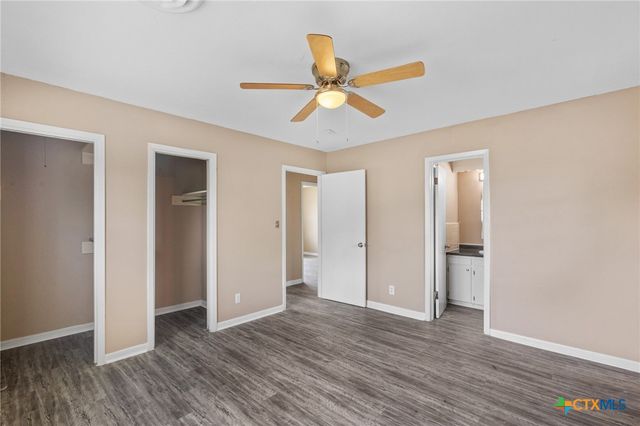 2512 E Airline Road, Victoria, TX 77901