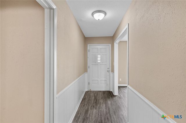 2512 E Airline Road, Victoria, TX 77901