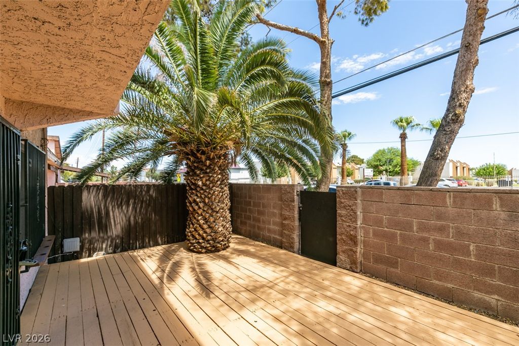 4375 SPENCER Street, Las Vegas, NV 89119 — photo 4