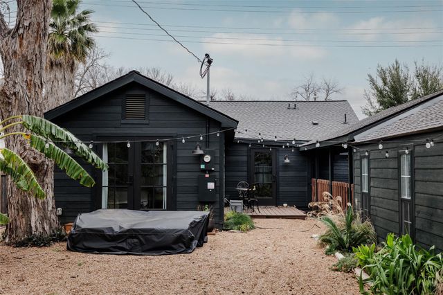 2613 E 2nd ST, Austin, TX 78702