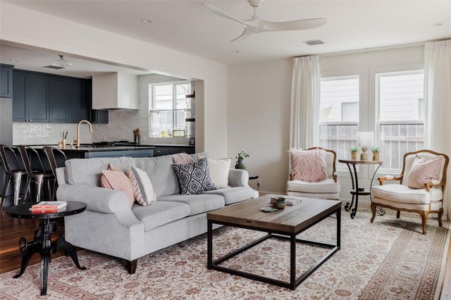 2613 E 2nd ST, Austin, TX 78702