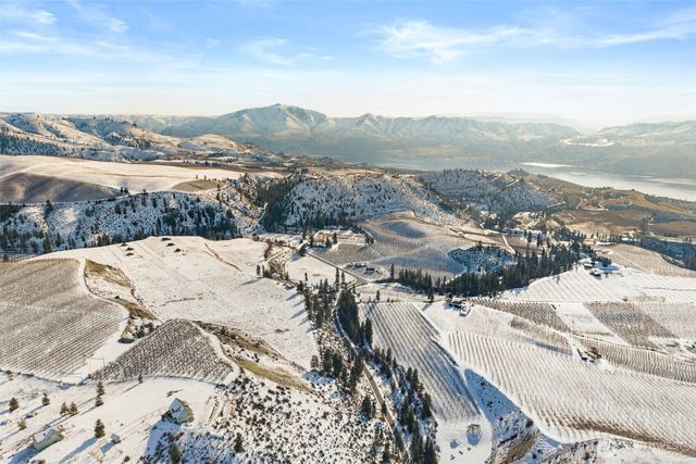 565 Boyd Loop Rd, Manson, WA 98831