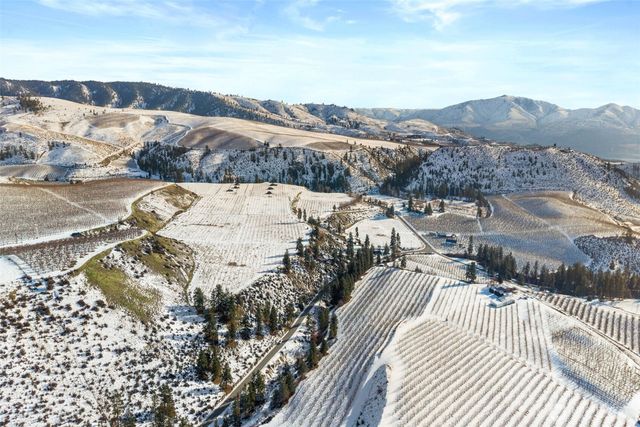 565 Boyd Loop Rd, Manson, WA 98831