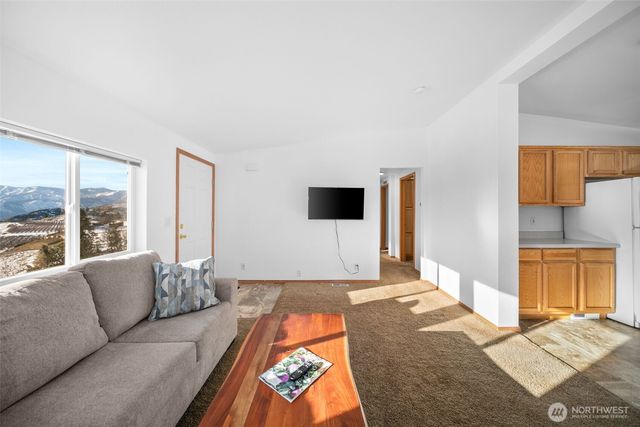 565 Boyd Loop Rd, Manson, WA 98831