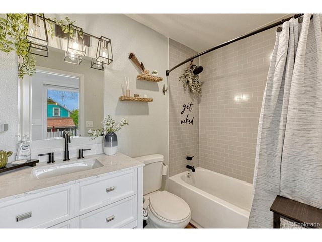 705 N Corona St, Colorado Springs, CO 80903