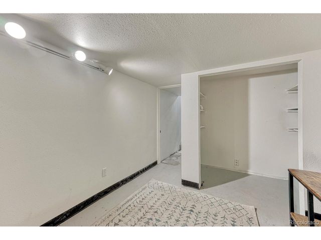 705 N Corona St, Colorado Springs, CO 80903
