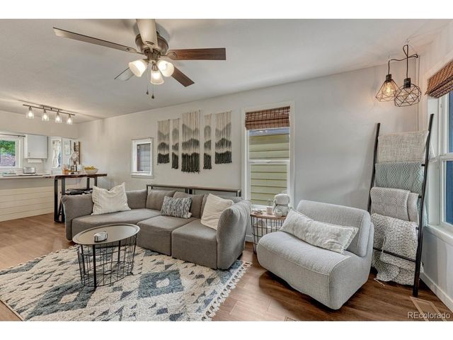 705 N Corona St, Colorado Springs, CO 80903
