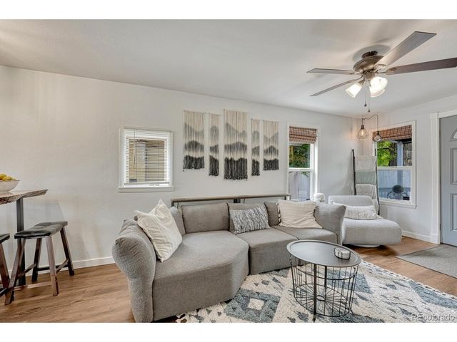 705 N Corona St, Colorado Springs, CO 80903
