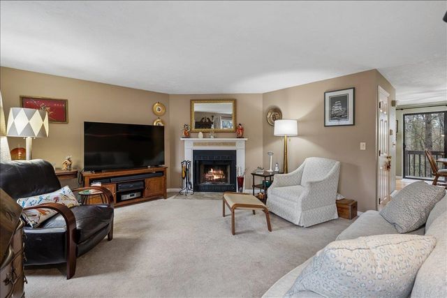 20 Vanden Road, Merrimack, NH 03054