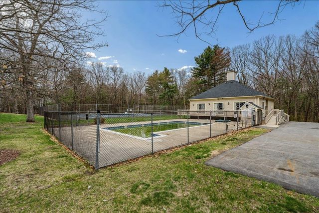 20 Vanden Road, Merrimack, NH 03054