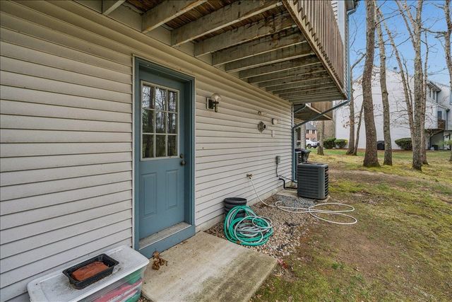 20 Vanden Road, Merrimack, NH 03054