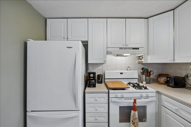 20 Vanden Road, Merrimack, NH 03054