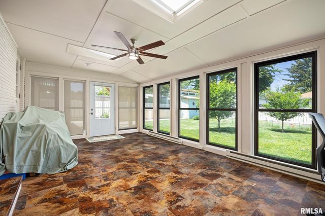 505 W MERLE Lane, Peoria, IL 61604