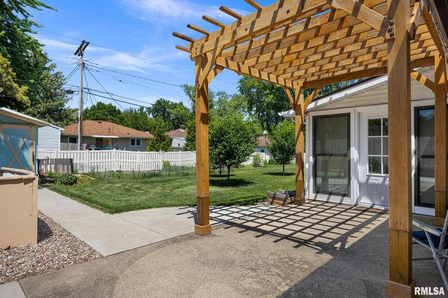 505 W MERLE Lane, Peoria, IL 61604