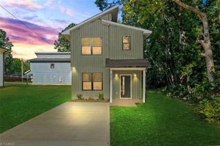 210 S Carter Street, Liberty, NC 27298