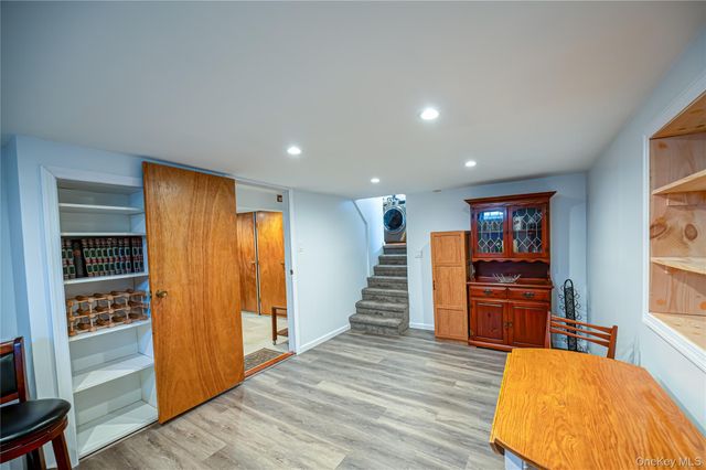 1 Marlboro Avenue, Massapequa, NY 11758
