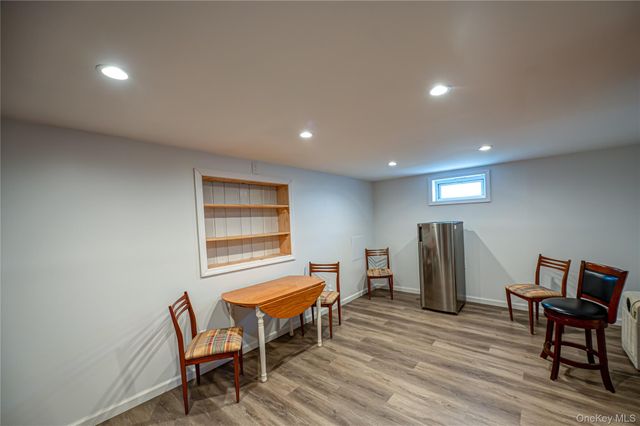 1 Marlboro Avenue, Massapequa, NY 11758