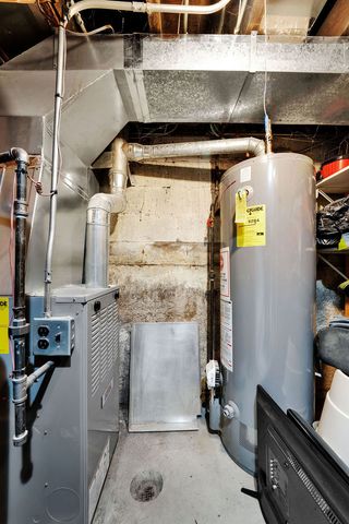 3841 S Lowe Avenue, Chicago, IL 60609