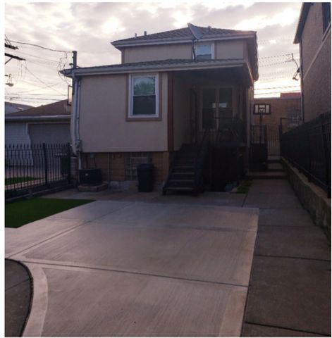 3841 S Lowe Avenue, Chicago, IL 60609