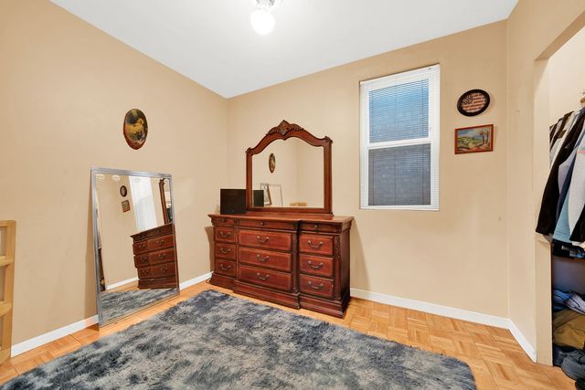 3841 S Lowe Avenue, Chicago, IL 60609