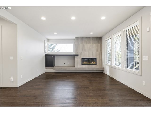 3970 Se REEDWAY St, Portland, OR 97202