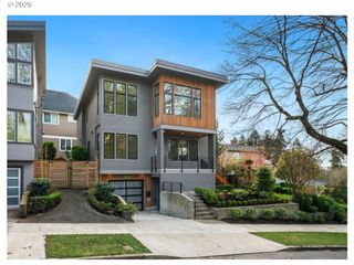 3970 Se REEDWAY St, Portland, OR 97202