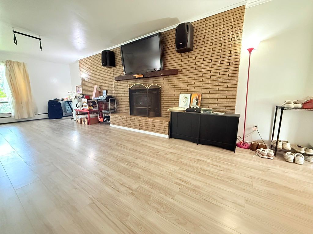 62 Ridge Avenue, Claremont, NH 03743