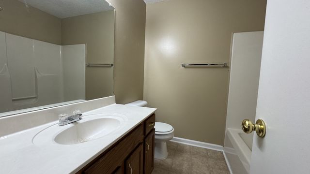 123 Ballygar St Apt 2, Clarksville, TN 37043